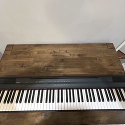 Yamaha P-105 