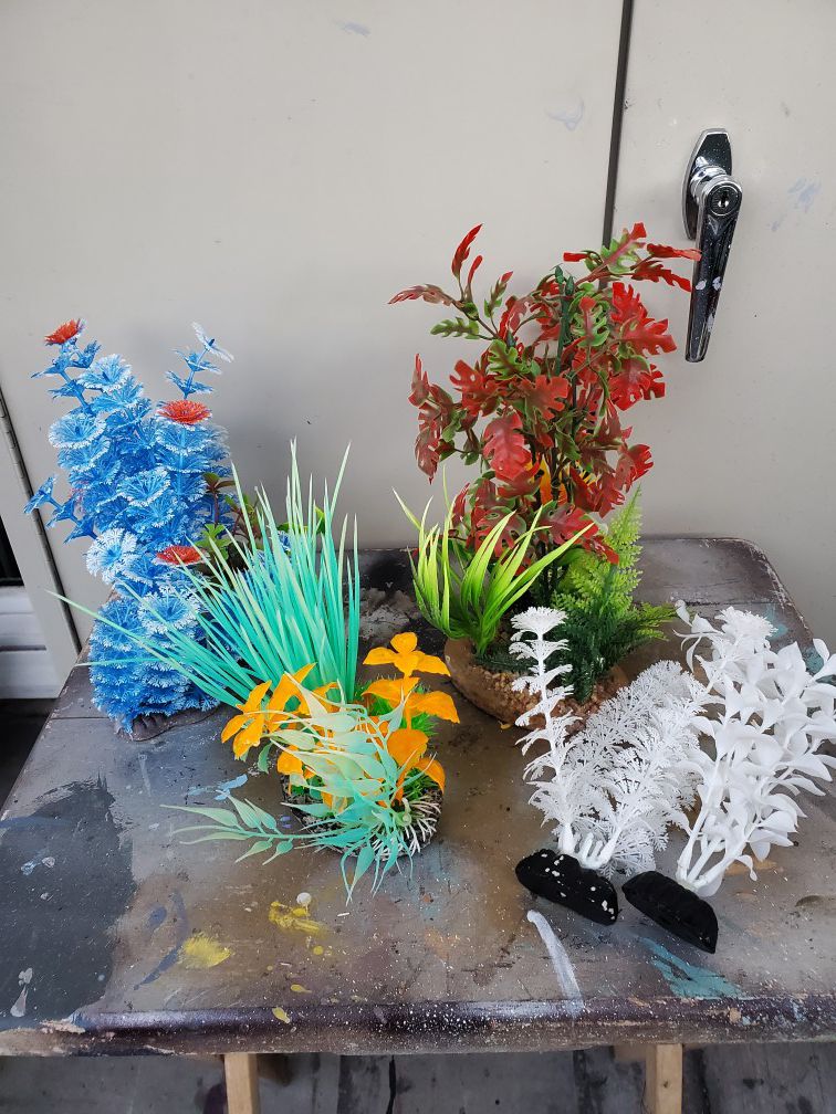 Plastic and cotton aquarium fish plant decorations