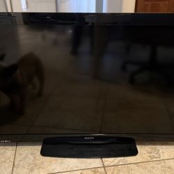 Phillips 46” Tv With Remote 