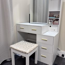 Makeup Vanity with stool