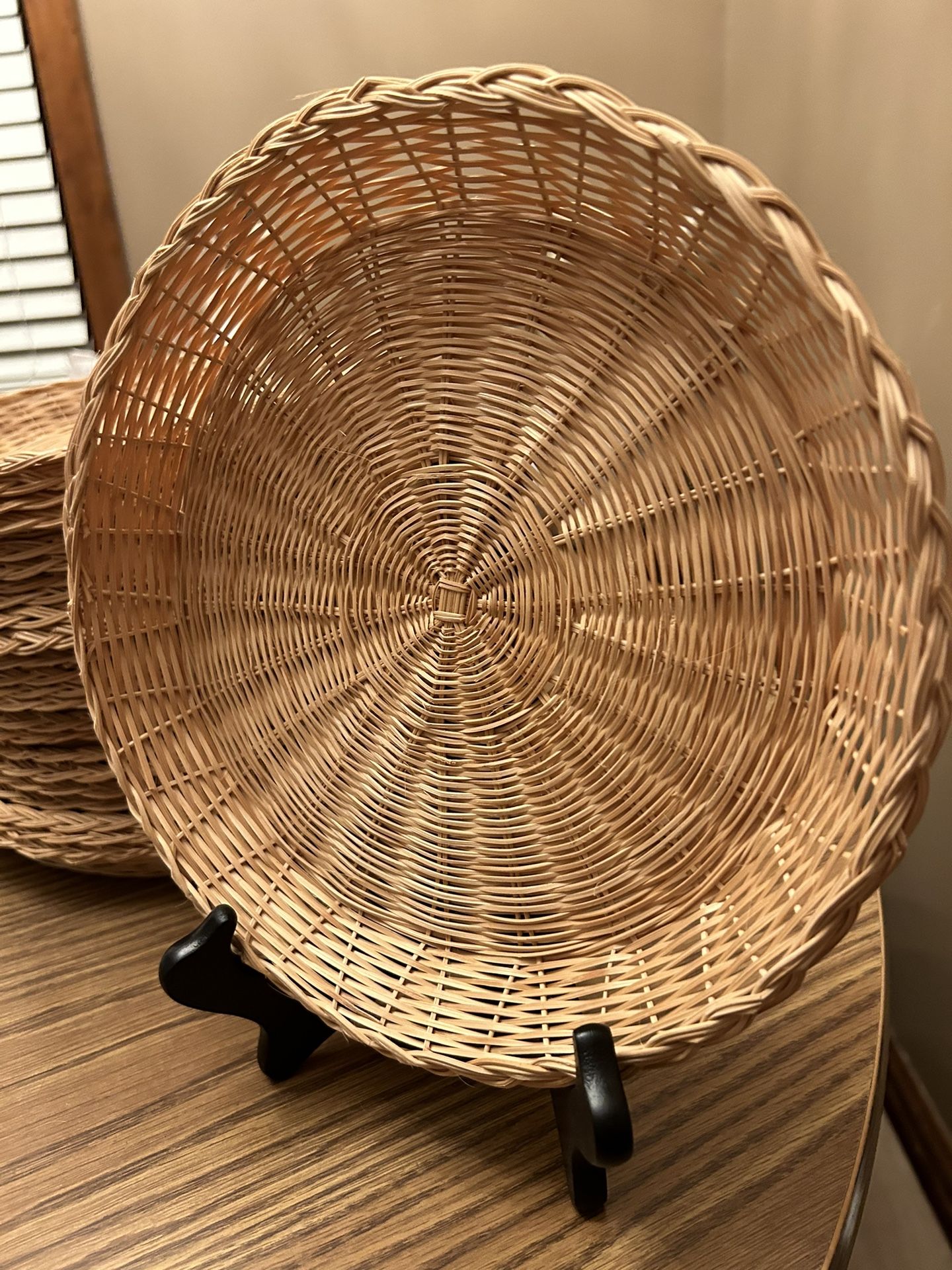 Boho wicker paper plate holders - lot of 24 - 10" across  Weddings - showers - boho theme parties  All the same in very good condition.   