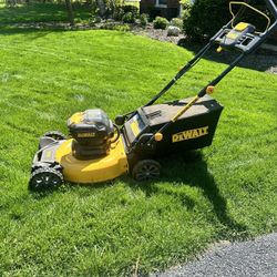 DeWALT Battery Powered Lawnmower 