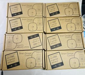 CHAMBERLAIN Smart Garage Control - Wireless Garage Hub and Sensor 2