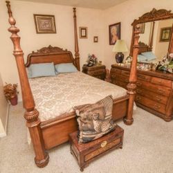 Ashley Millennium 6-Piece Bedroom Set – Beautiful Traditional Style – Excellent Condition