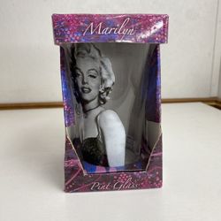 Marilyn Monroe 16oz pint glass