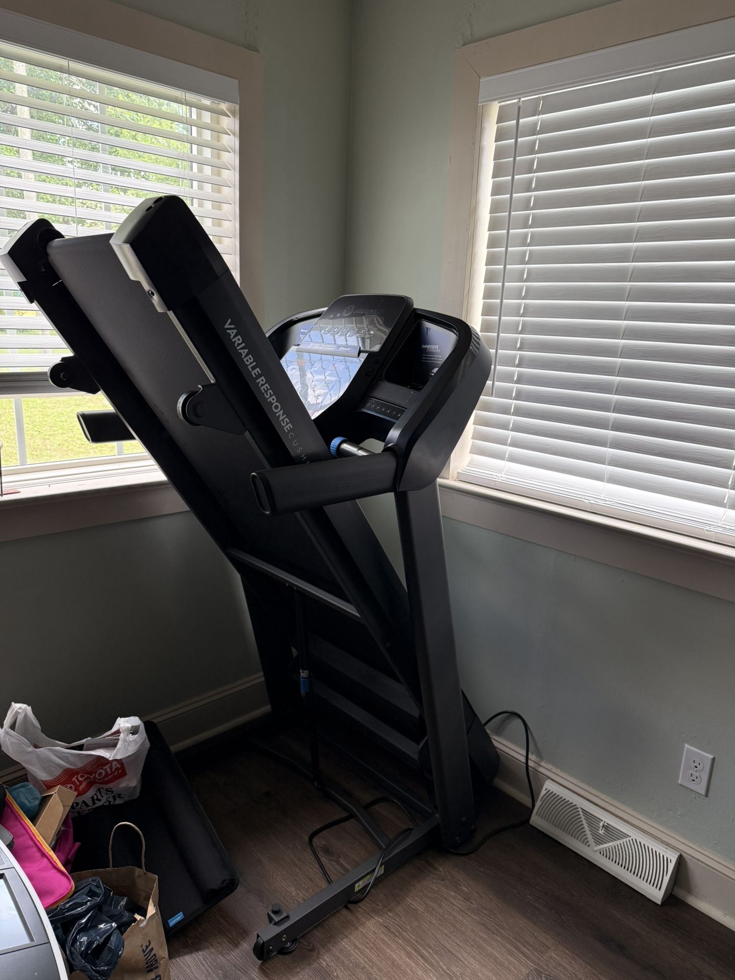 Horizon Foldup Treadmill