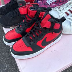 Jordan/ Nike Youth Size. 