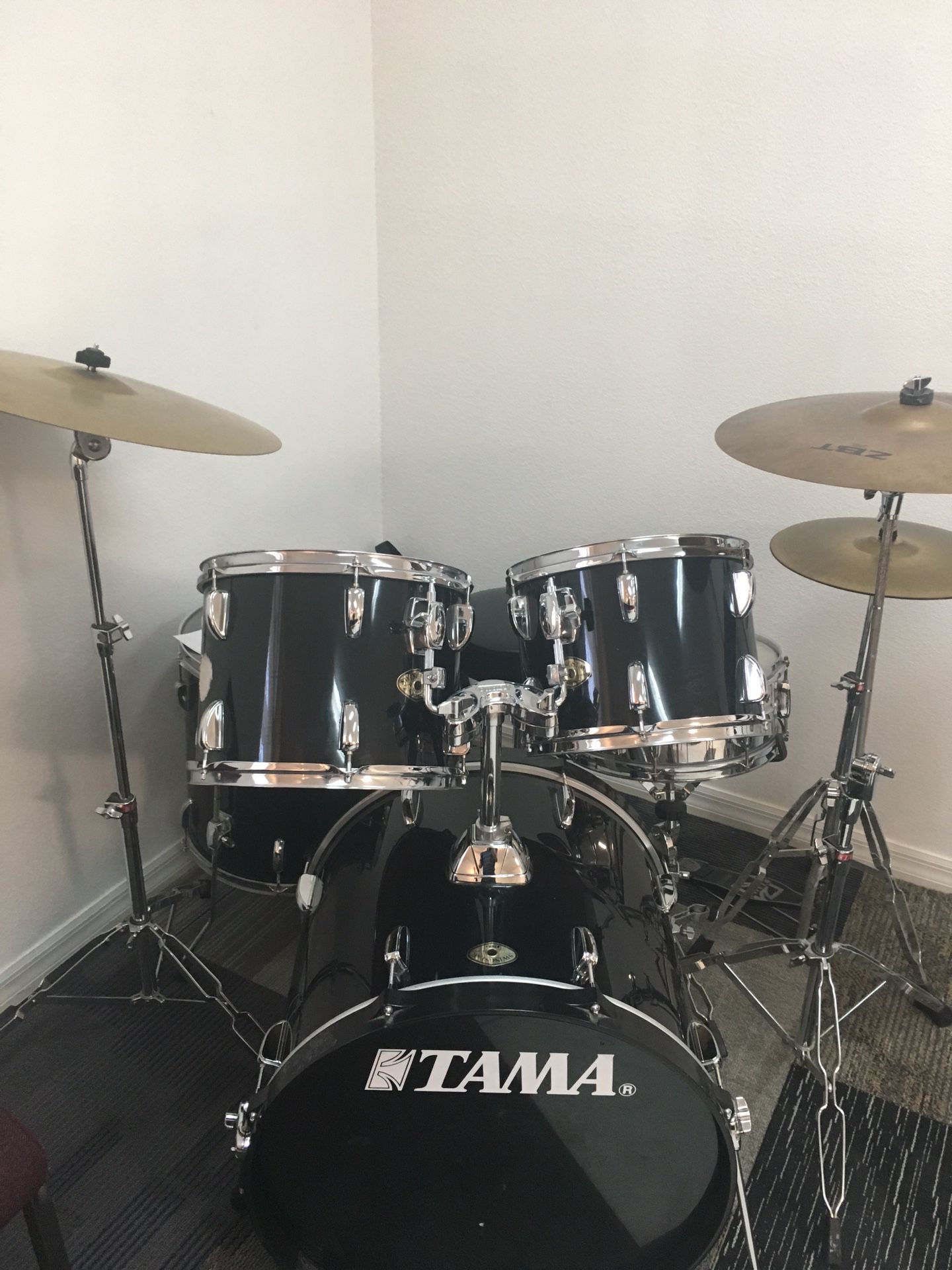 TAMA drum set
