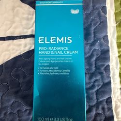 ELEMIS Pro-Radiance Hand & Nail Cream - Teal Blue Packaging