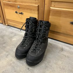 SCARPA Fire boots Size 10 Men’s (44) $300 Or OBO
