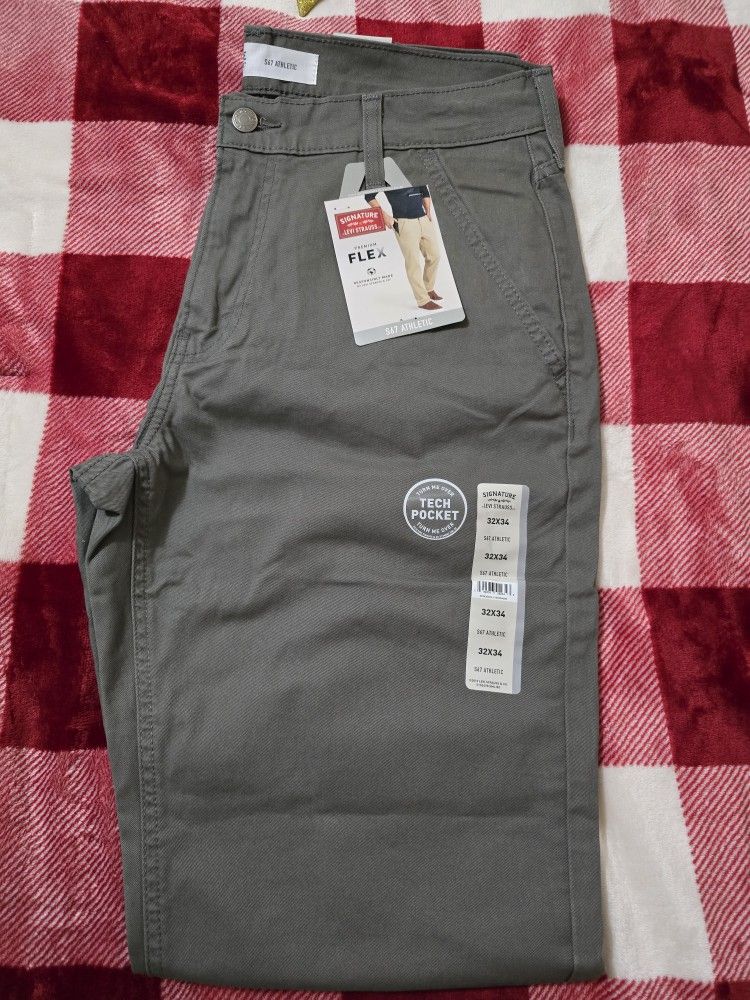BRAND NEW LEVI STRAUSS JEANS SIZE 32x34