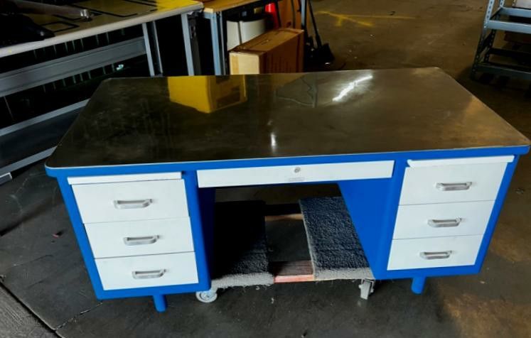 BRUSH METAL TOP VINTAGE TANKER DESK -FREE