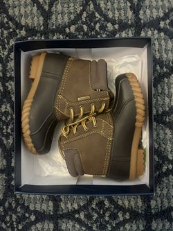 Nautica toddler duck boots brown size 9