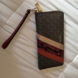 Michael Kors Jet Set Stripe Wristlet Wallet