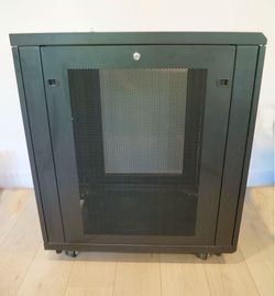 StarTech 18U Rack Server Cabinet 36H X 24W X 34D