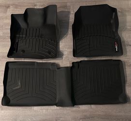 WeatherTech FloorLiner For Chevy Equinox/GMC Terrain 2010-2017 - Driver/Passenger Side And 2nd Row - Black