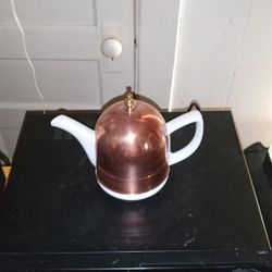 Insulated Copper Top Tea Pot 