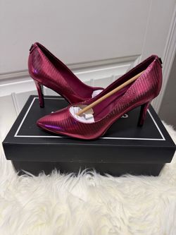 Metallic Pink Pointed-Toe Stiletto Pumps