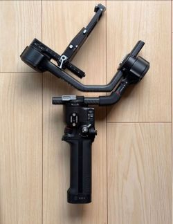 Dji RS 4 Pro Combo Gimbal Stabilizer