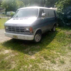 1987 Dodge Ram Van