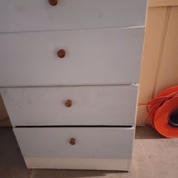 FREE 4 DRAWER CHEST. $1