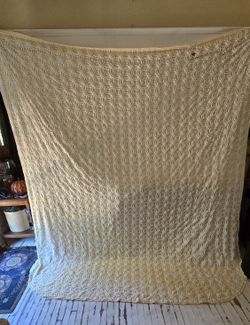 Vintage Chenille Floral Bedding