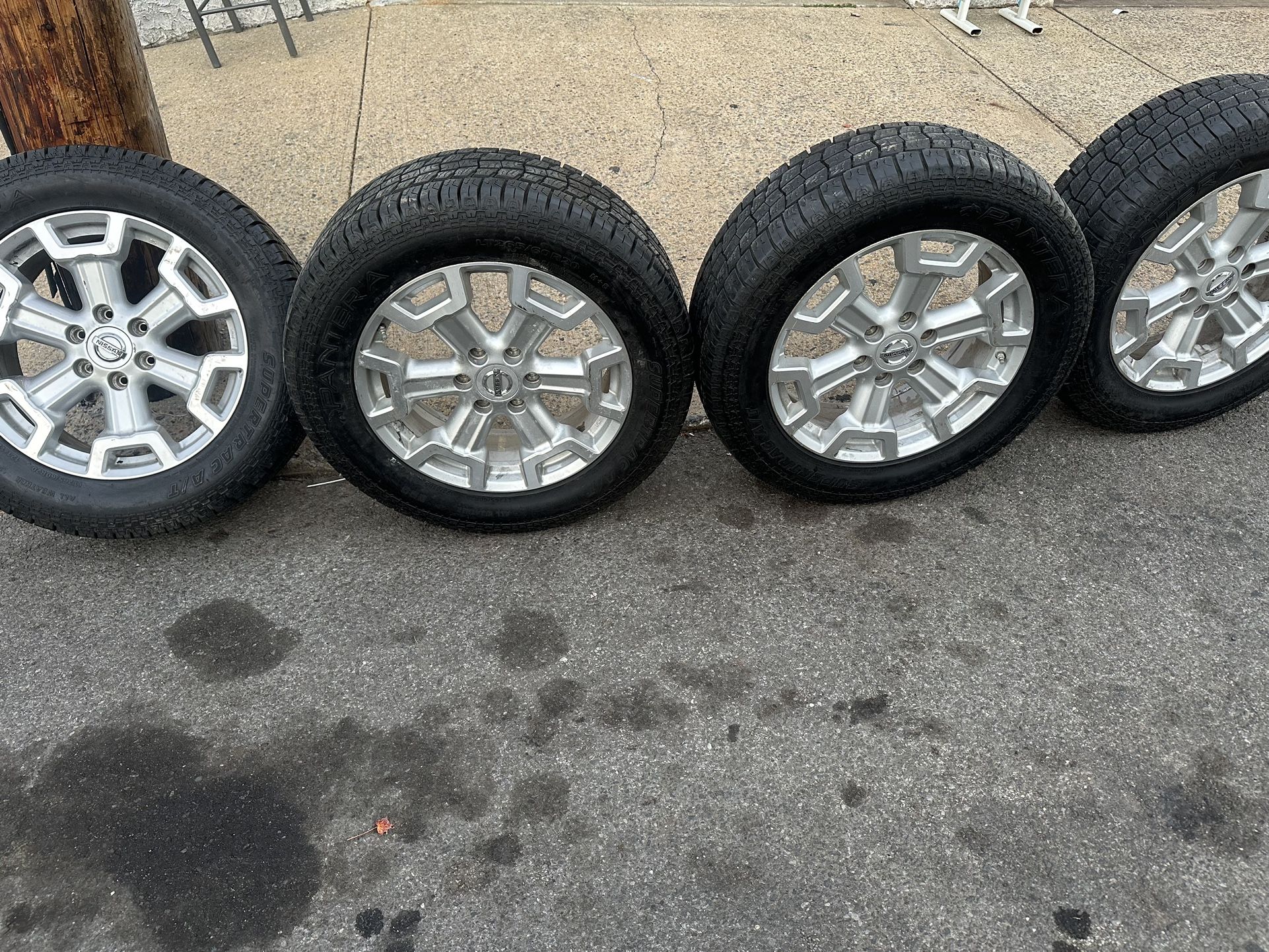 Nissan Titan XD OEM Wheels & Tires