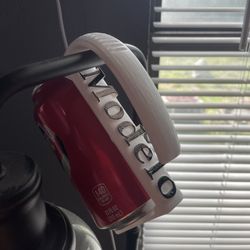 12oz Modelo Can Hook