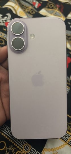 iPhone 17