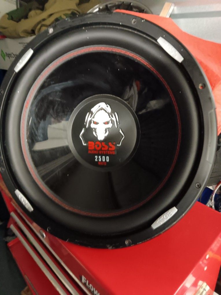 15" 2500w Speaker
