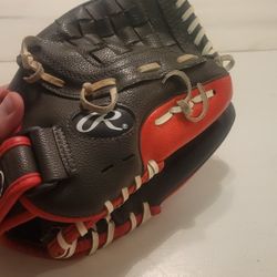 Youth Rawlings Baseball Glove