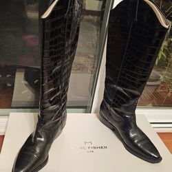 Designer Unisex boots men's size 5.5, woman's size 7