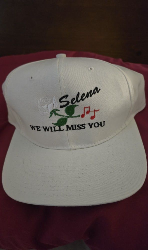 Selena Cap