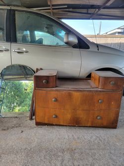 Vintage Vanity Dresser