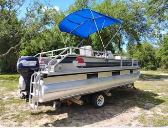 18ft pontoon boat