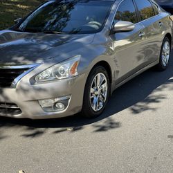 2013 Nissan Altima  SV