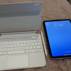 Ipad + accessories 