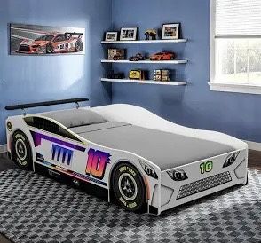 TWIN SIZE  RACE CAR  BED  WITH MATTRESS INCLUDED!!! 