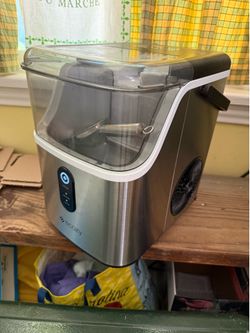 Ecozy Ice Maker