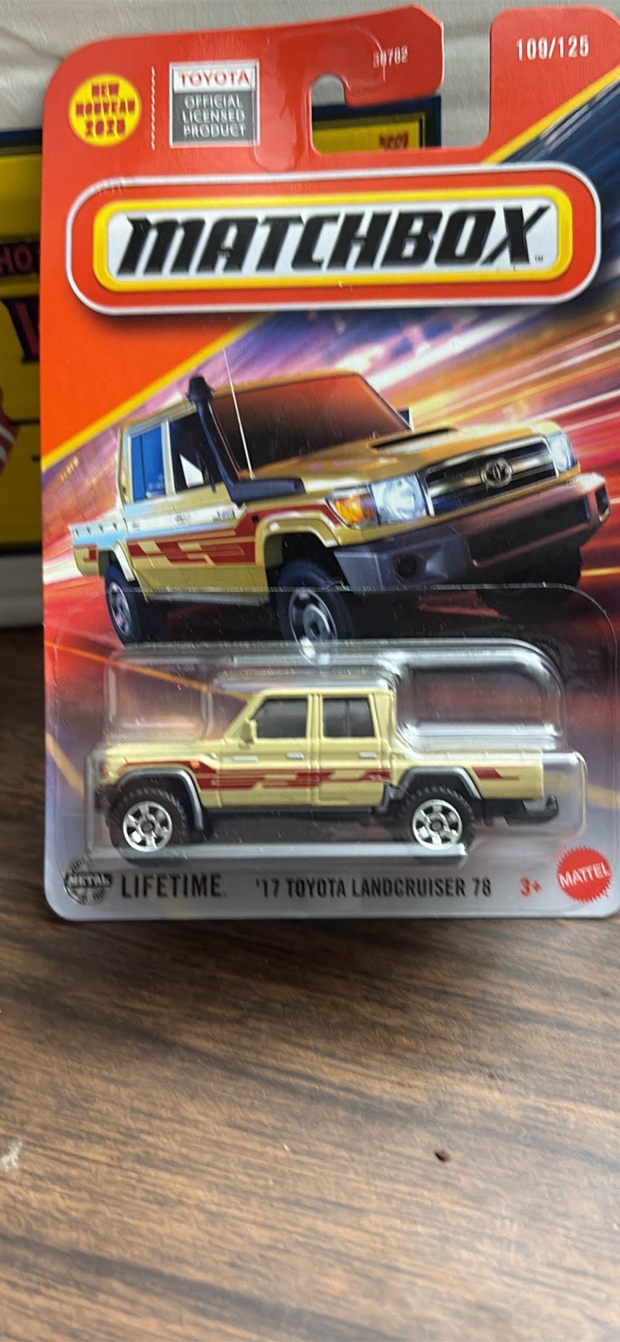 Matchbox 17 Toyota Landcruiser 78 #22 Mainline 2025 Case C New