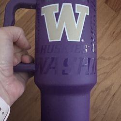 Washington Huskies 40oz stainless steel tumbler