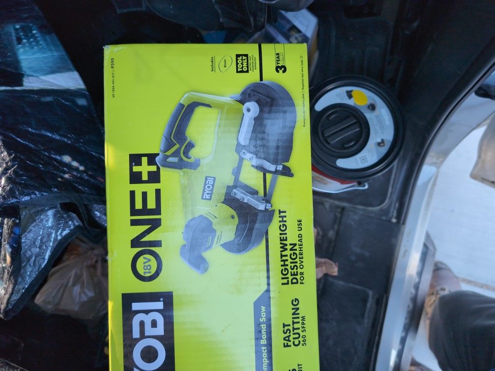 NEW Ryobi Bandsaw