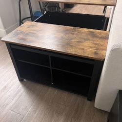 Rising Storage Coffee Table. 