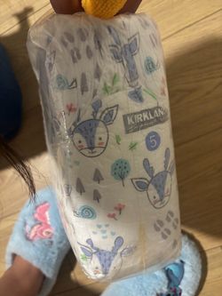 Size 5 diapers Kirkland BRAND NEW