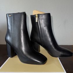 Michael Kors Bootie