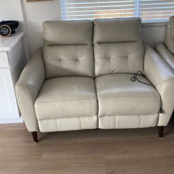 Leather Love Seat White 