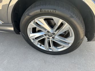 20” Audi Q7 OEM Wheels 2021