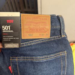 Levi’s 6 Pants