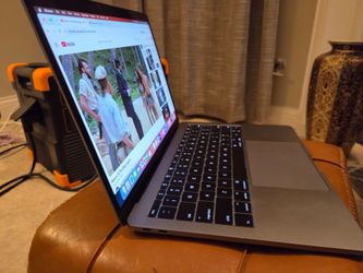 Apple MacBook Pro 13" 2017 2.3GHz