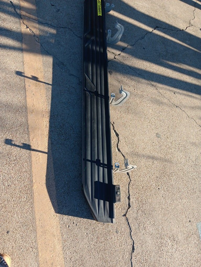 2015-20 Cadillac Escalade Right Side Step